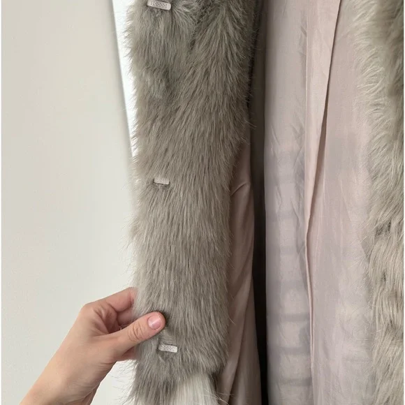 Fur Jacket - Picture 5 of 10